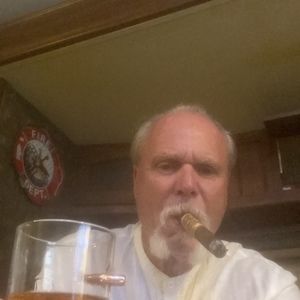 Meet your Posher, Mel